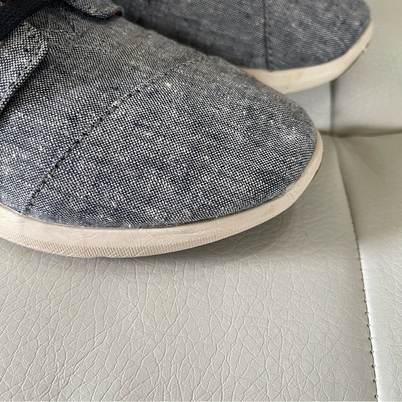 TOMS DEL RAY BLUE CHAMBRAY SNEAKERS SIZE 6.5 - Picture 2 of 9